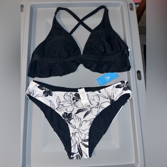 Swimsuit Bikini - Picture 1 of 2